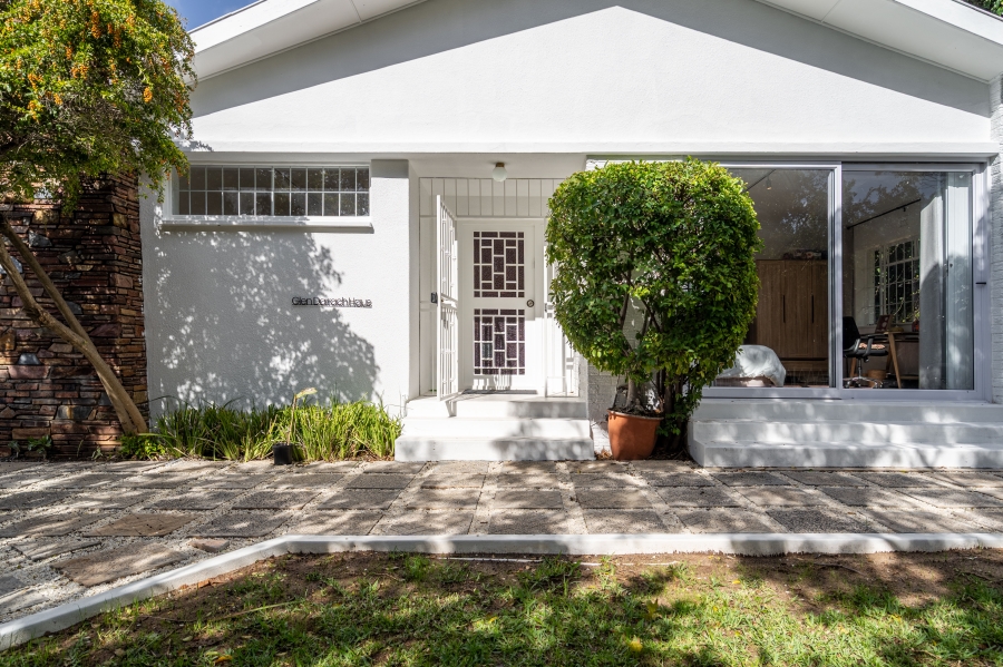 7 Bedroom Property for Sale in Rondebosch Western Cape